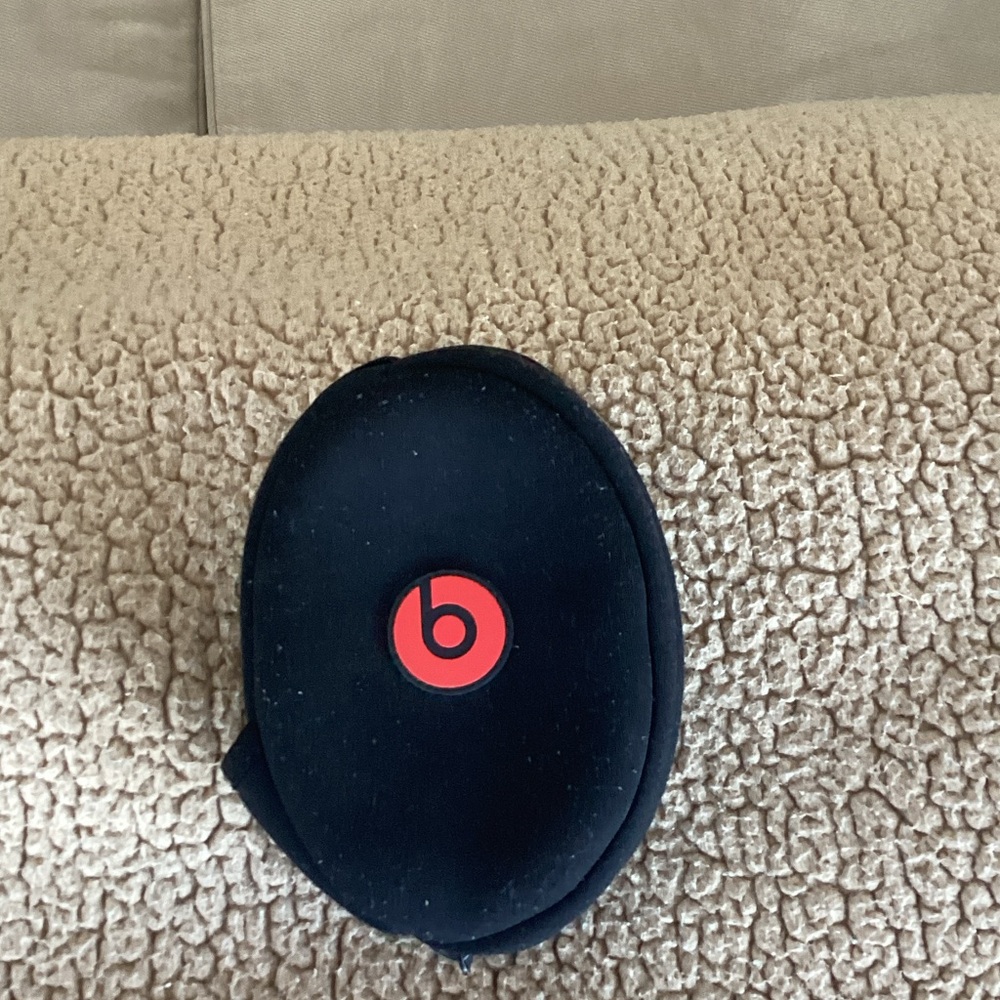 Beats by Dre Black and Red Case